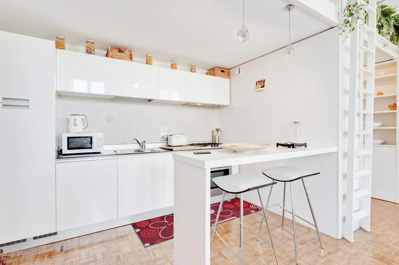 Piazza San Marco Studio Flat Florence